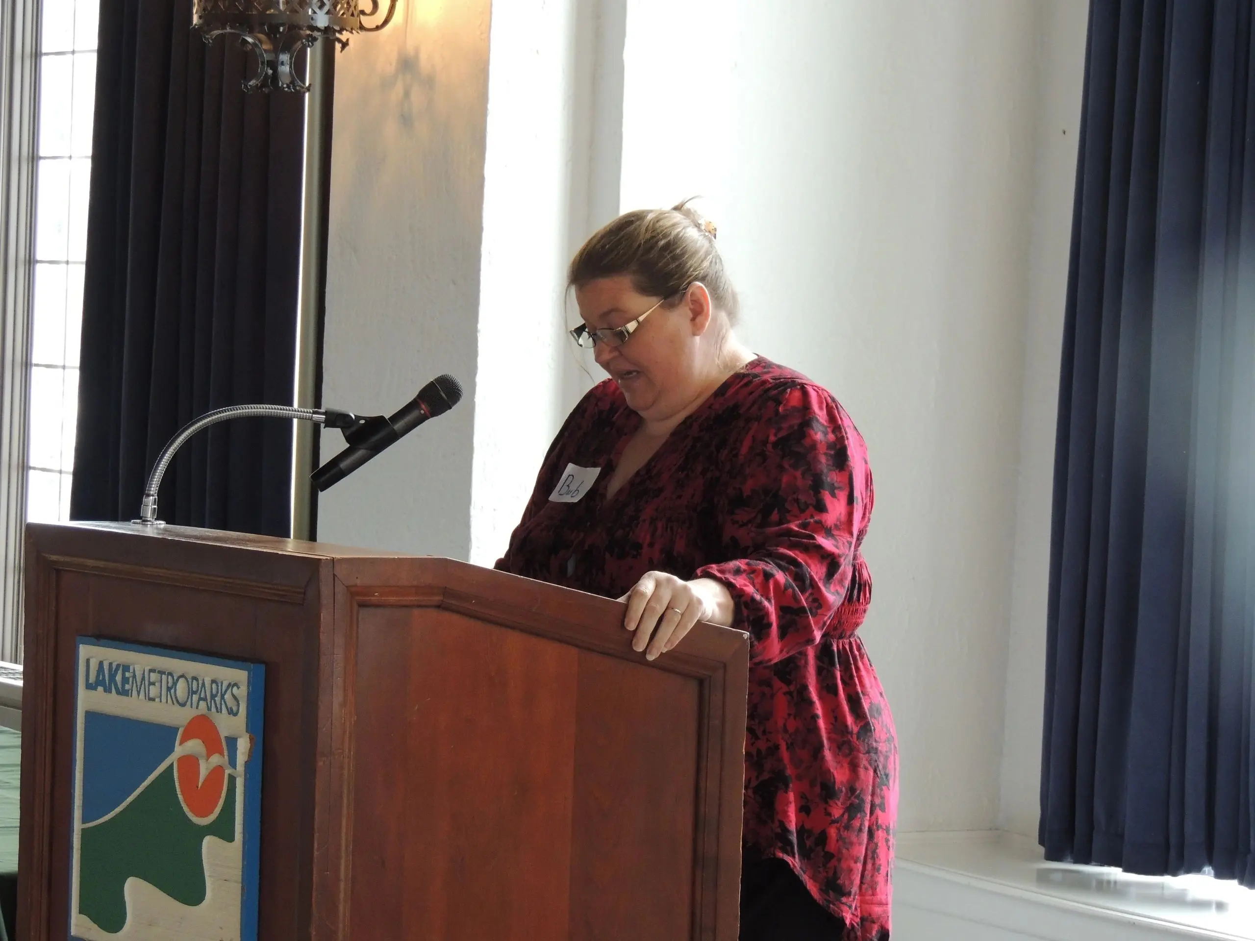 Speaker presenting at Lake Metroparks venue